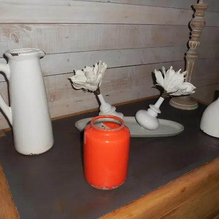 La Maison Bleue Bed & Breakfast *