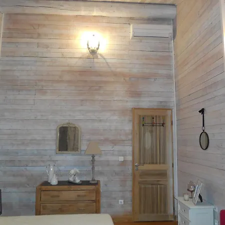 Bed & Breakfast La Maison Bleue